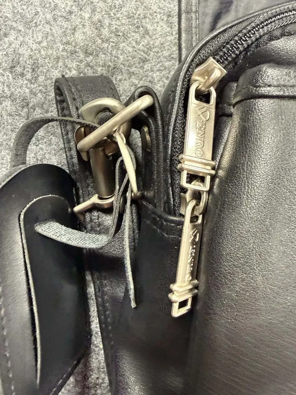 Enro Jaguar Handcrafted Leather Laptop Briefcase Messenger Bag